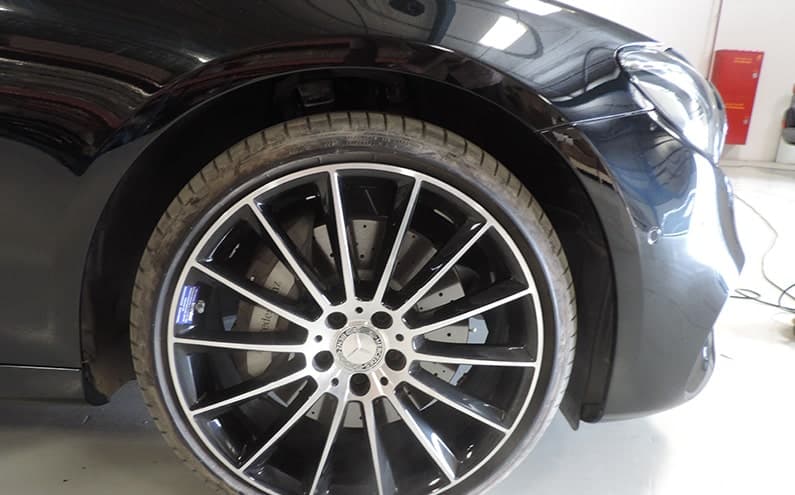 Armored Sedan M Benz blindé - vue extérieure détaillée 4