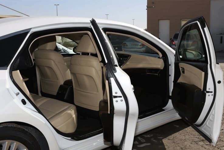 Toyota Avalon blindé - porte ouverte, détail du blindage 5