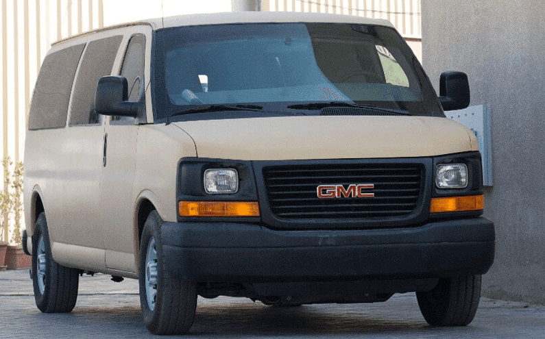 GMC Savana blindé - vue extérieure détaillée 5