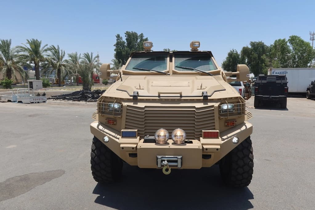 Ford F350 6.7L Diesel APC - IGG dans la catégorie Transporteur Personnel Blindé - vue de véhicule blindé