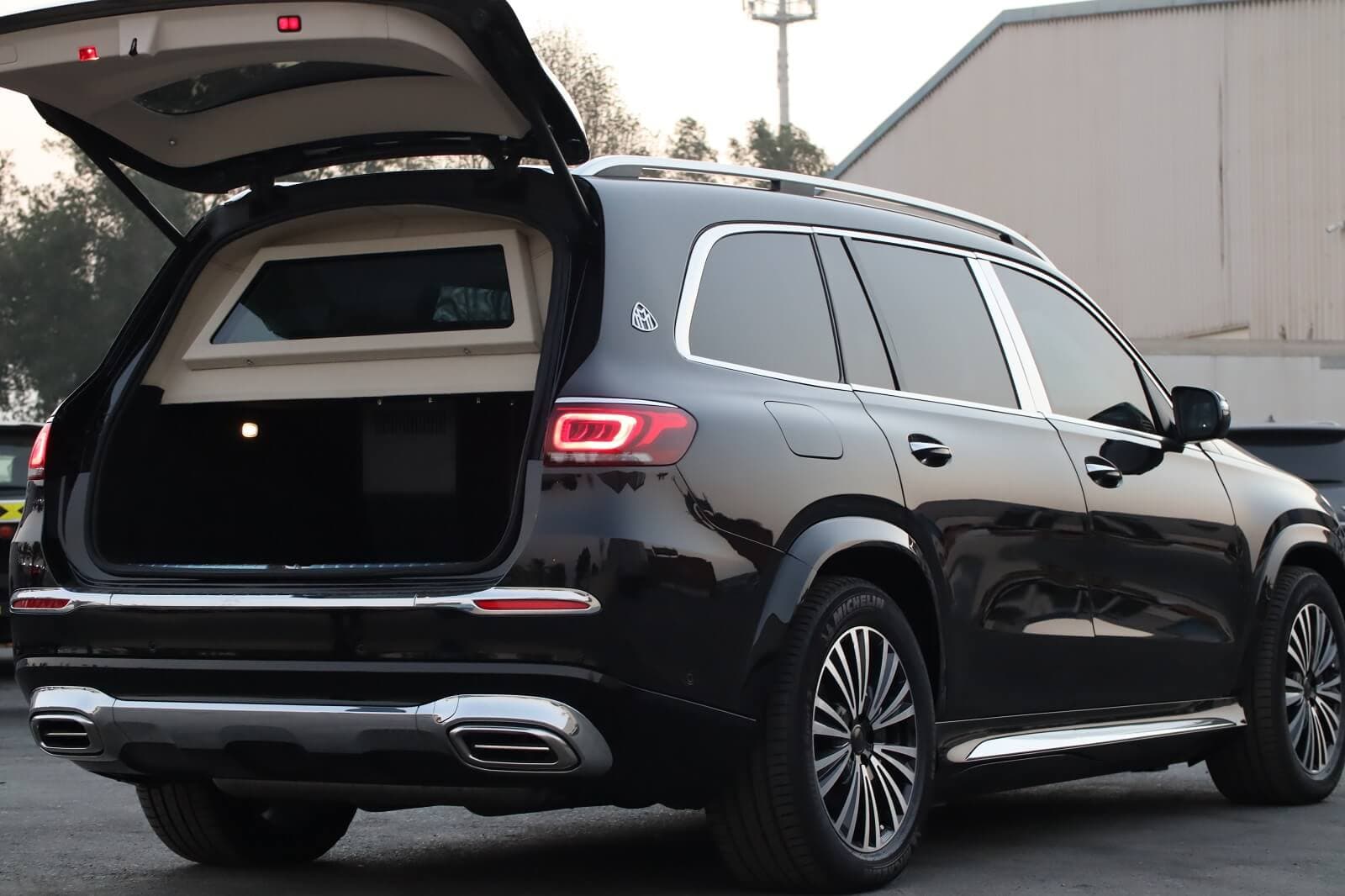 Mercedes Maybach GLS 600 blindé - coffre ou compartiment arrière