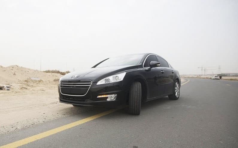 Peugeot 508 armored sedan exterior hero view