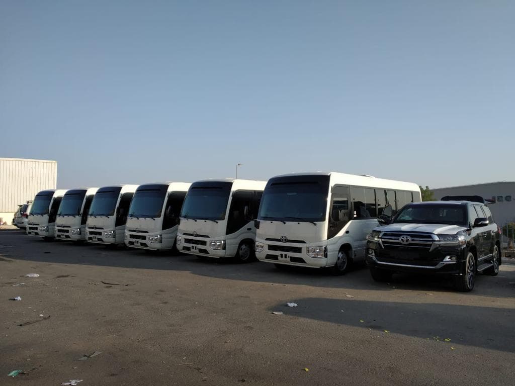 Toyota Coaster Bus BR6 مصفحة ضمن أسطول خارجي