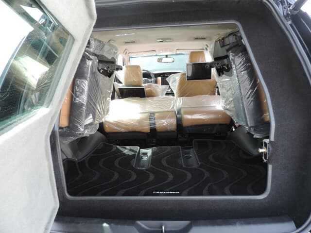 Toyota Fortuner مصفحة مع مساحة داخلية للركاب