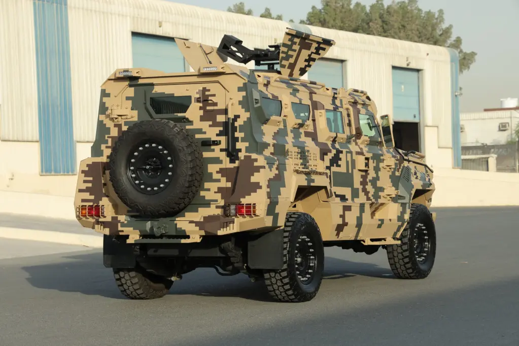 2025 APC Merkava Sagiv 79 4x4 AT BR6 blindé - vue arrière