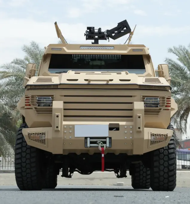 2025 APC Merkava Sagiv 79 4x4 AT BR6 blindé - vue avant