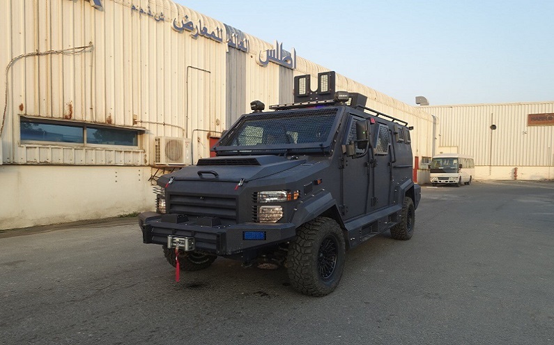 APC Shark مصفحة كصورة أمامية رئيسية