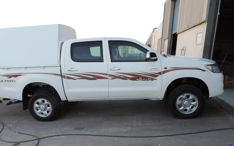 Toyota Land Cruiser blindé - profil latéral, détail du blindage