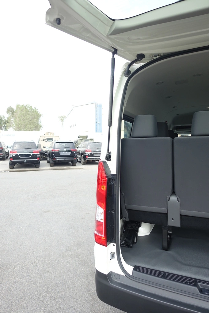 Toyota HiAce 3.5L - White blindé - vue extérieure détaillée 18