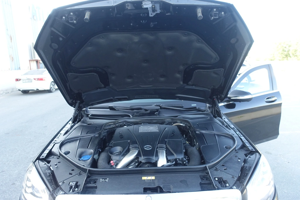 Mercedes-Benz S550 - Black blindé - vue extérieure détaillée 19