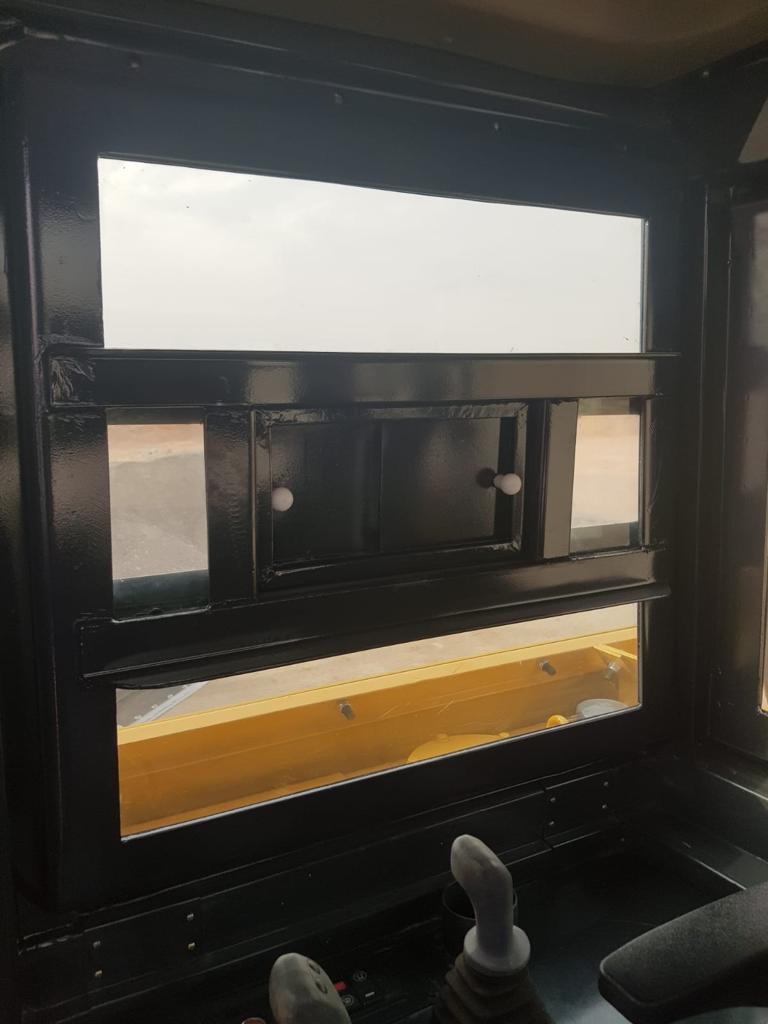 Excavator 320 BR7 armored cabin interior window view