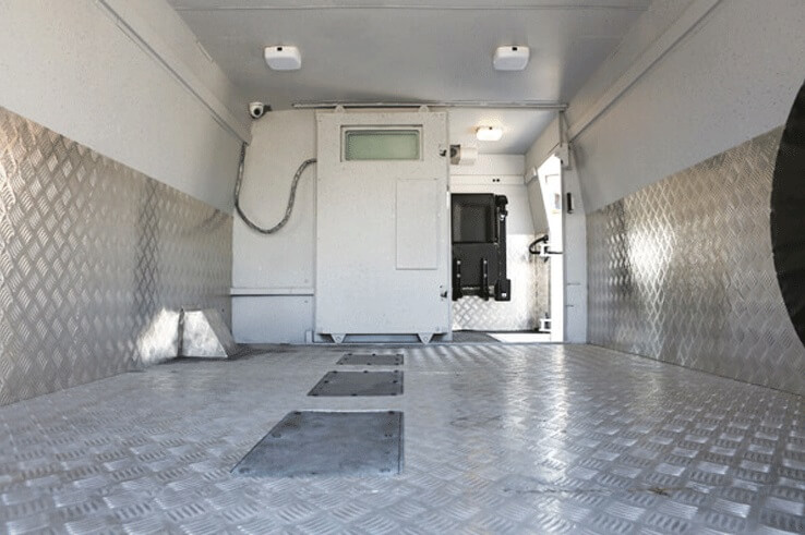 Ford F550 blindé - intérieur 7