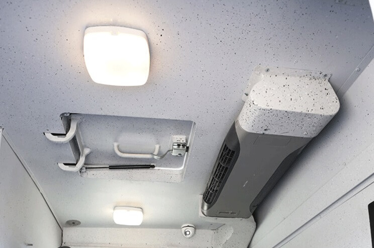 Ford F550 blindé - toit renforcé