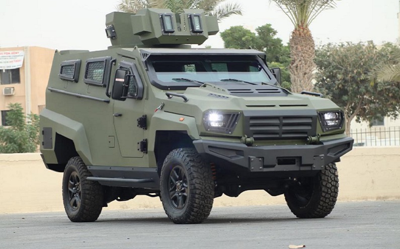 APC GER 1D dans la catégorie Véhicules en Stock - vue de véhicule blindé