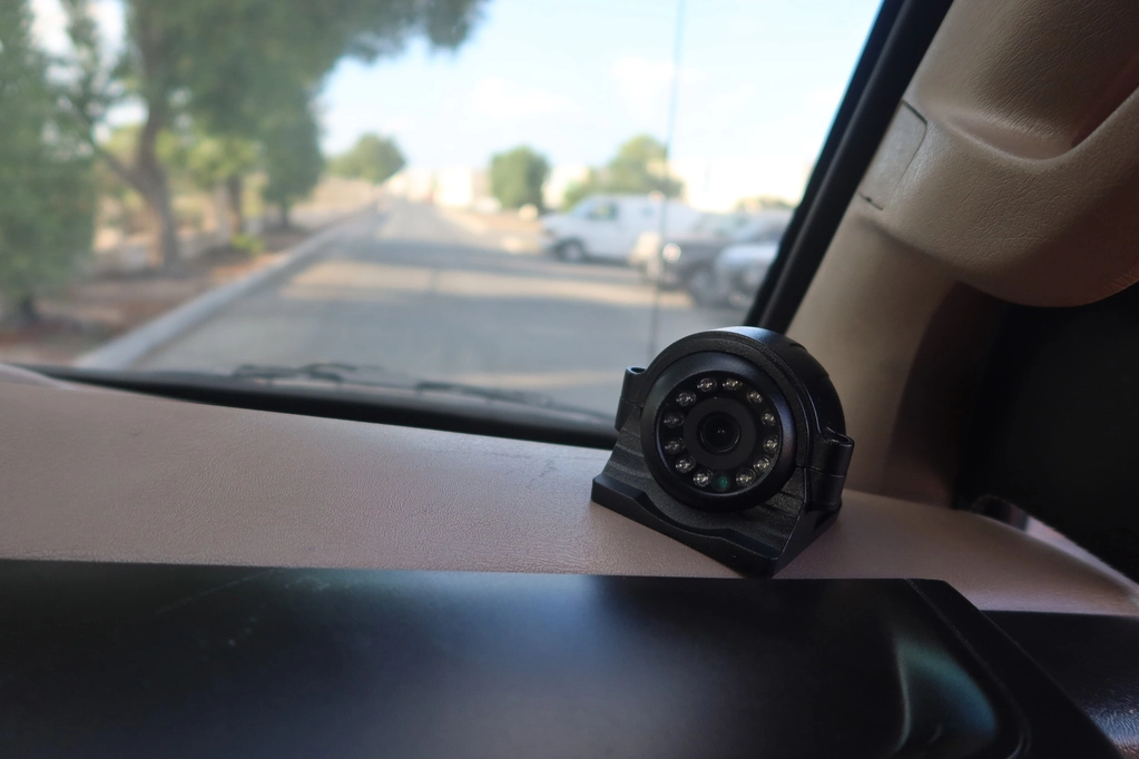GMC SAVANA 6.7L - WHITE (CIT) - cockpit camera