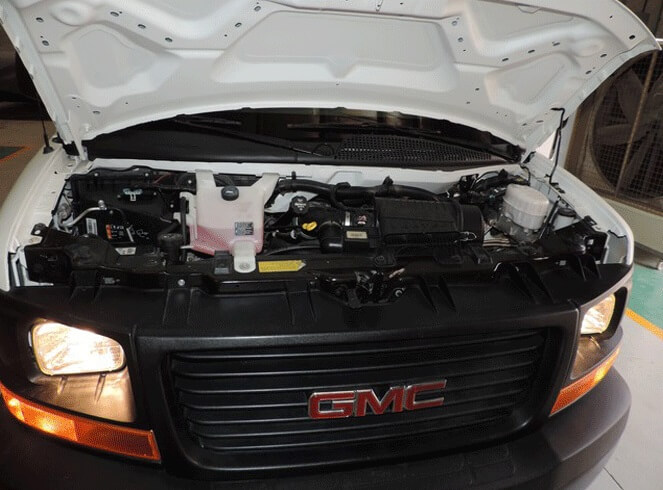 GMC Savana CIT مصفحة مع حجرة المحرك