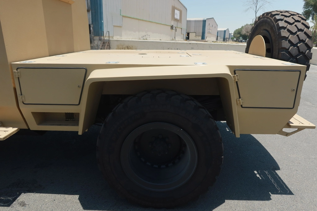 Ford F350 6.7L Diesel APC - IGG blindé - vue extérieure détaillée 13