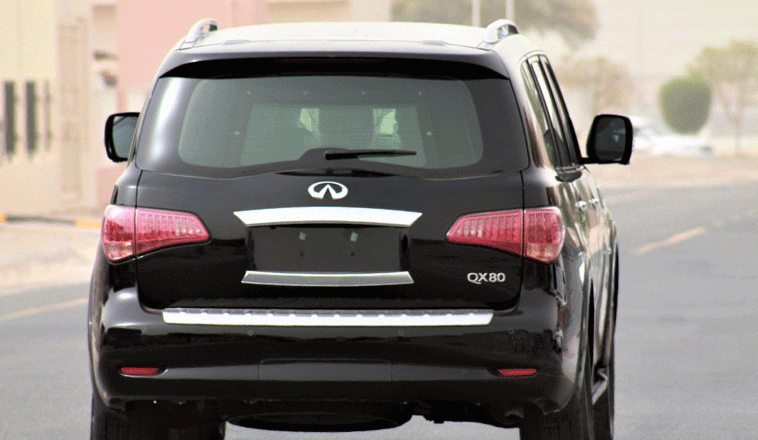 Infiniti QX80 مصفحة بمنظر خلفي