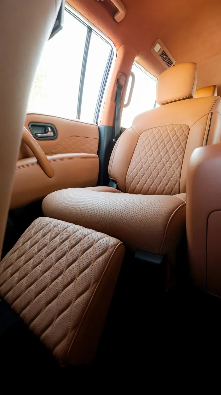 Infiniti QX80 4WD Extended blindé - vue extérieure détaillée 13