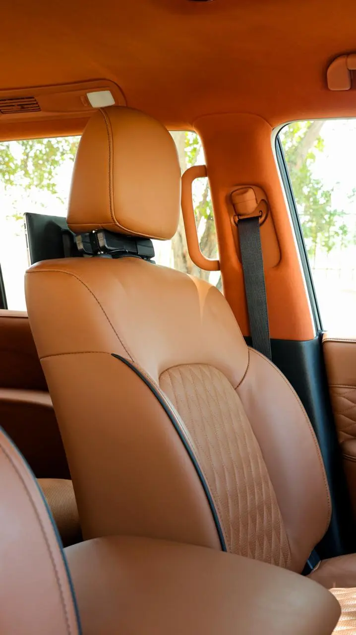 Infiniti QX80 4WD Extended blindé - sièges passagers, poste conducteur 15