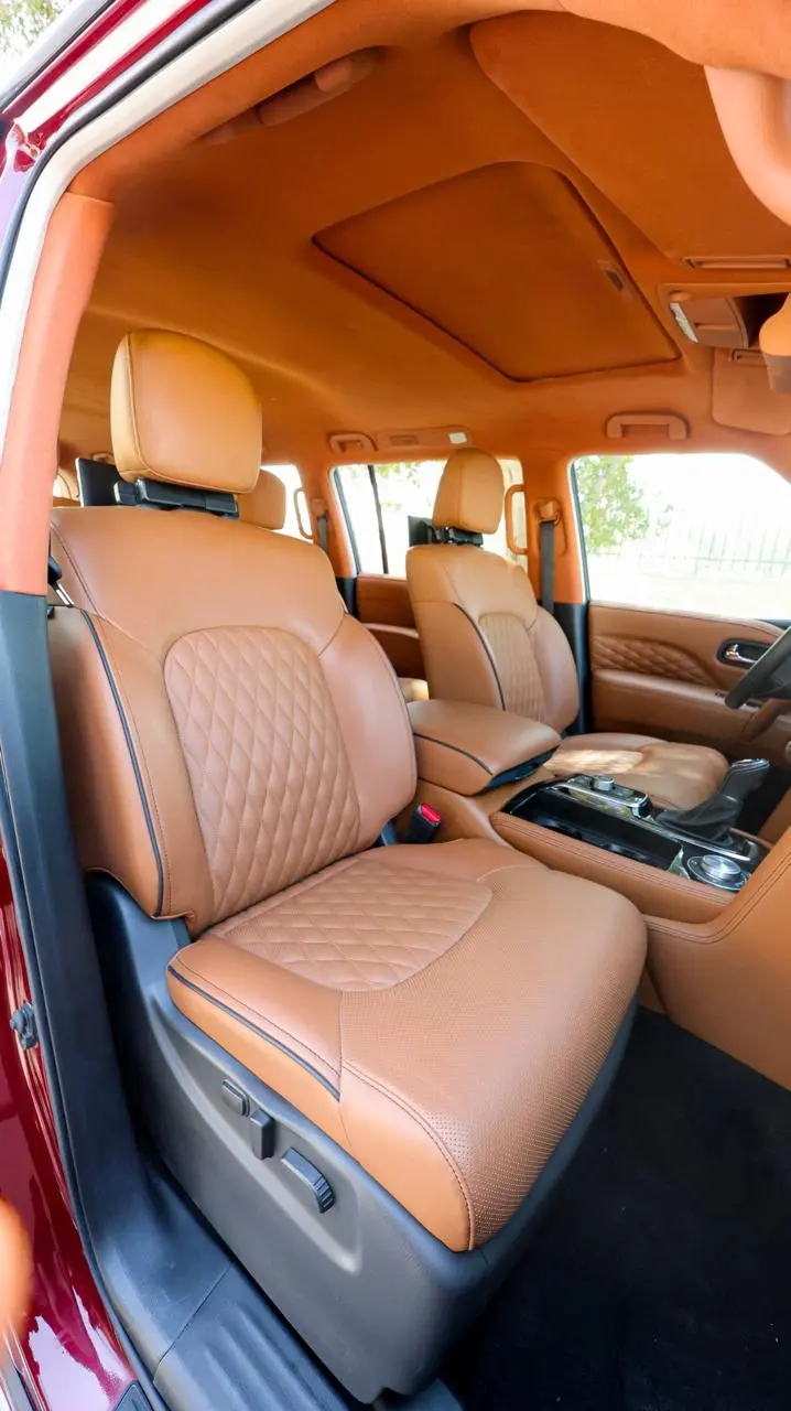 Infiniti QX80 4WD Extended blindé - sièges passagers, poste conducteur 16
