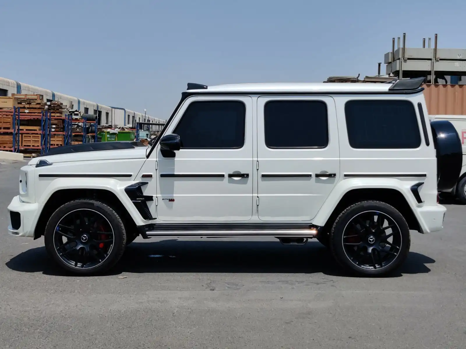 MERCEDES-BENZ-BRABUS-G63-800-WHITE-left-side-longer