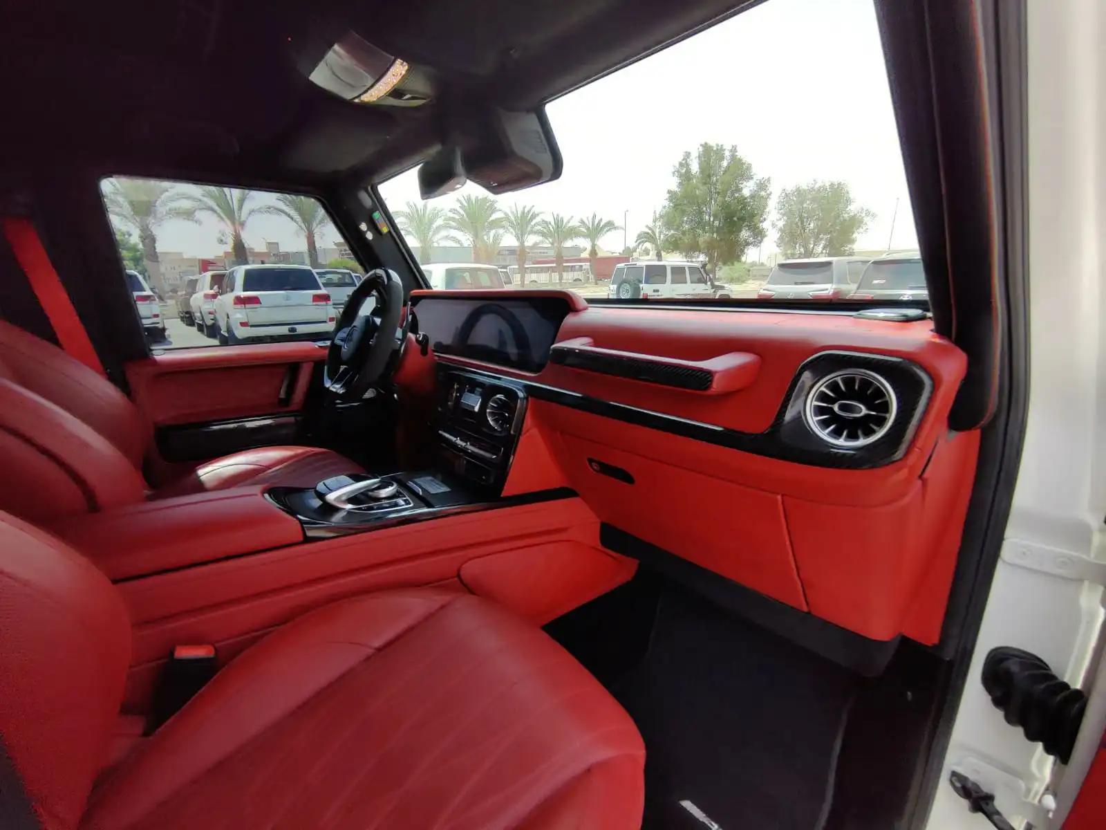 MERCEDES-BENZ-BRABUS-G63-800-WHITE-passenger-cockpit-view