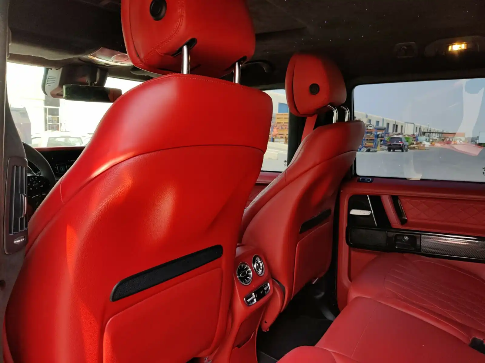 MERCEDES-BENZ-BRABUS-G63-800-WHITE-red-seats-closer-look