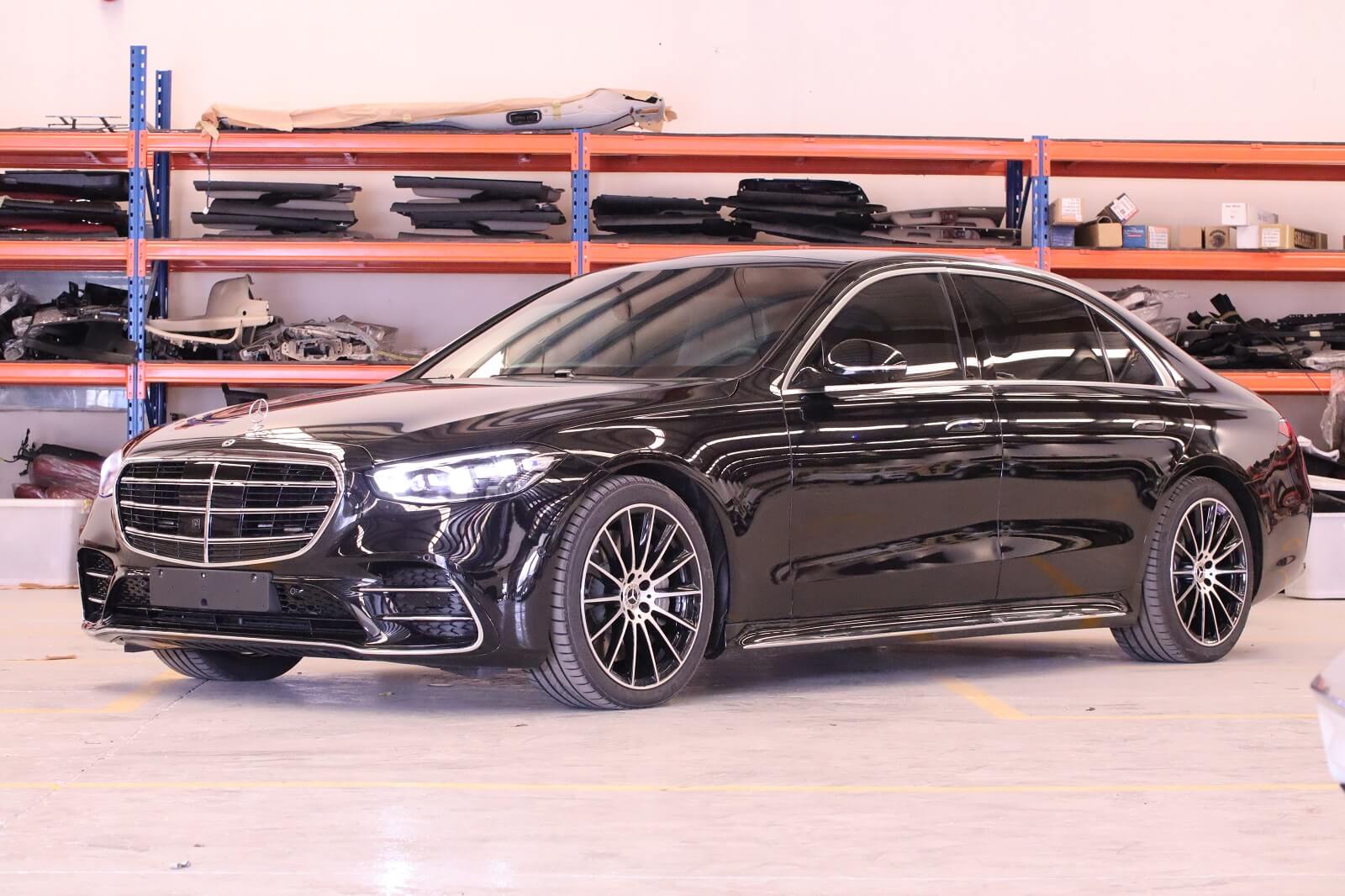 Mercedes-Benz S500 in the Armored Luxury category - front view, left side