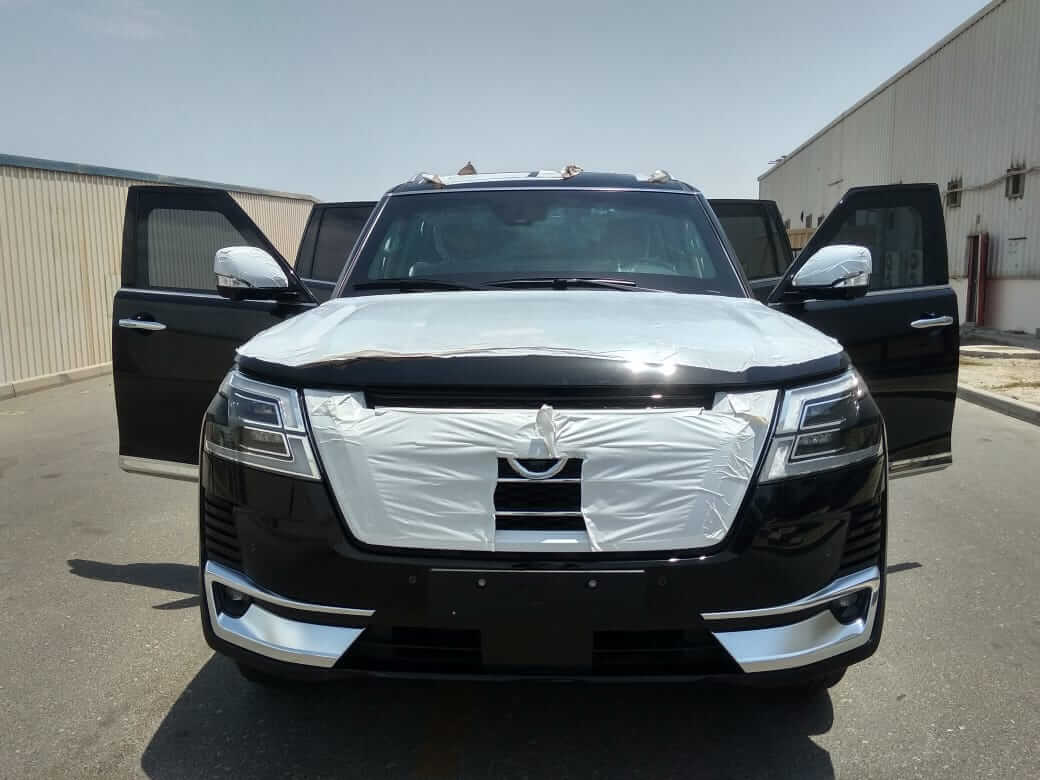 Nissan Patrouille blindé - vue avant, porte ouverte