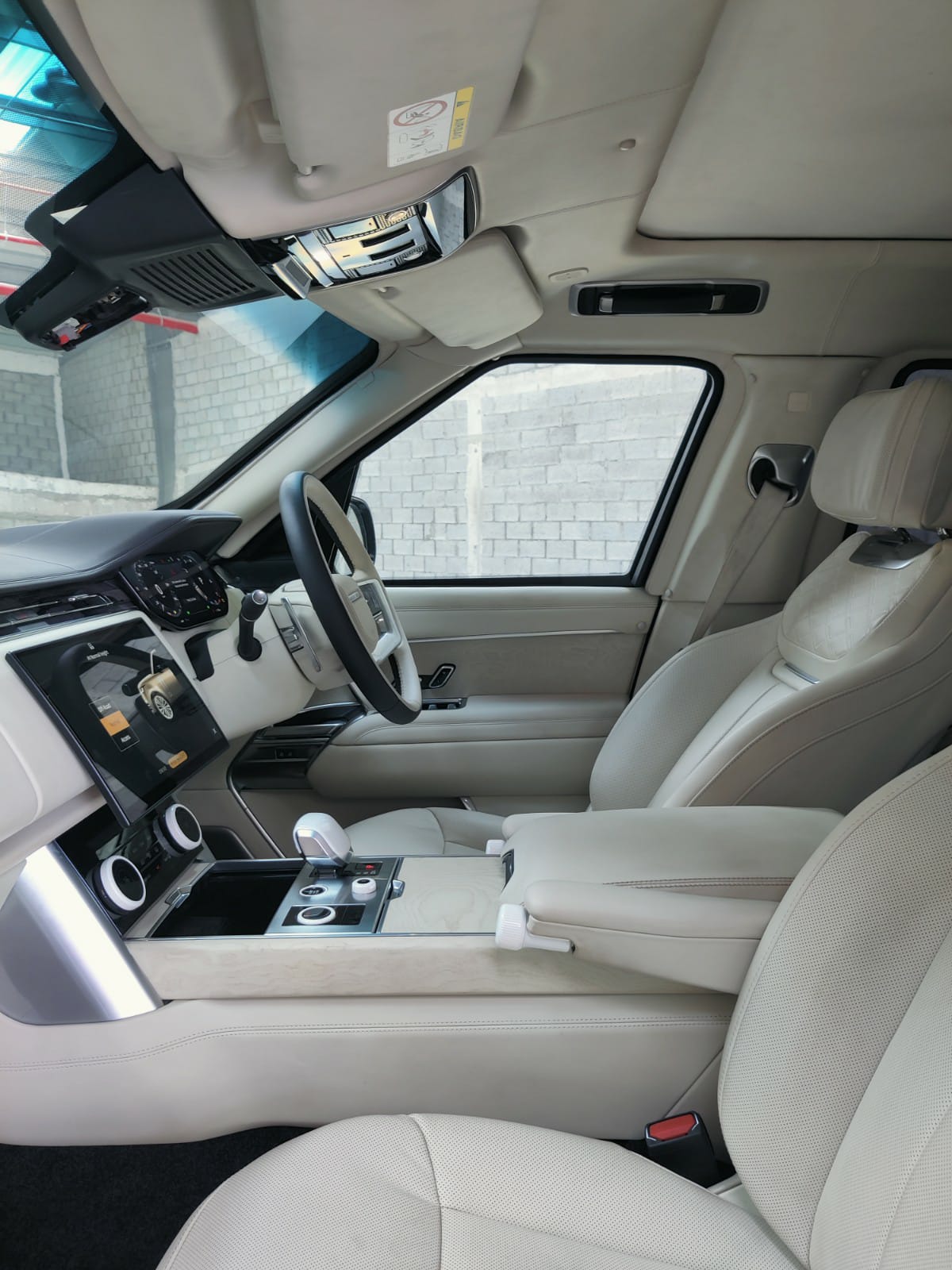RANGE ROVER SV 4.4 L- BLACK - cockpit