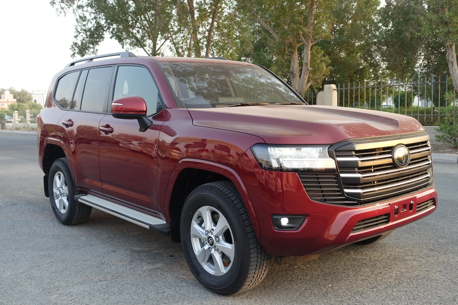 Toyota Land Cruiser 300 GXR Diesel 3.5 Twin Turbo in the Stock Vehicles category - front view, right side