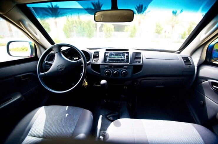 Toyota Hilux Troop Carrier blindé - intérieur