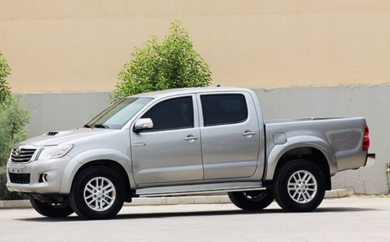 Toyota Hilux Vigo مصفحة بمنظر خارجي رئيسي