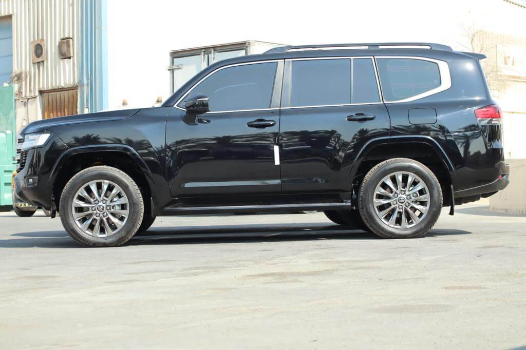 Toyota Land Cruiser 300 Left Side View