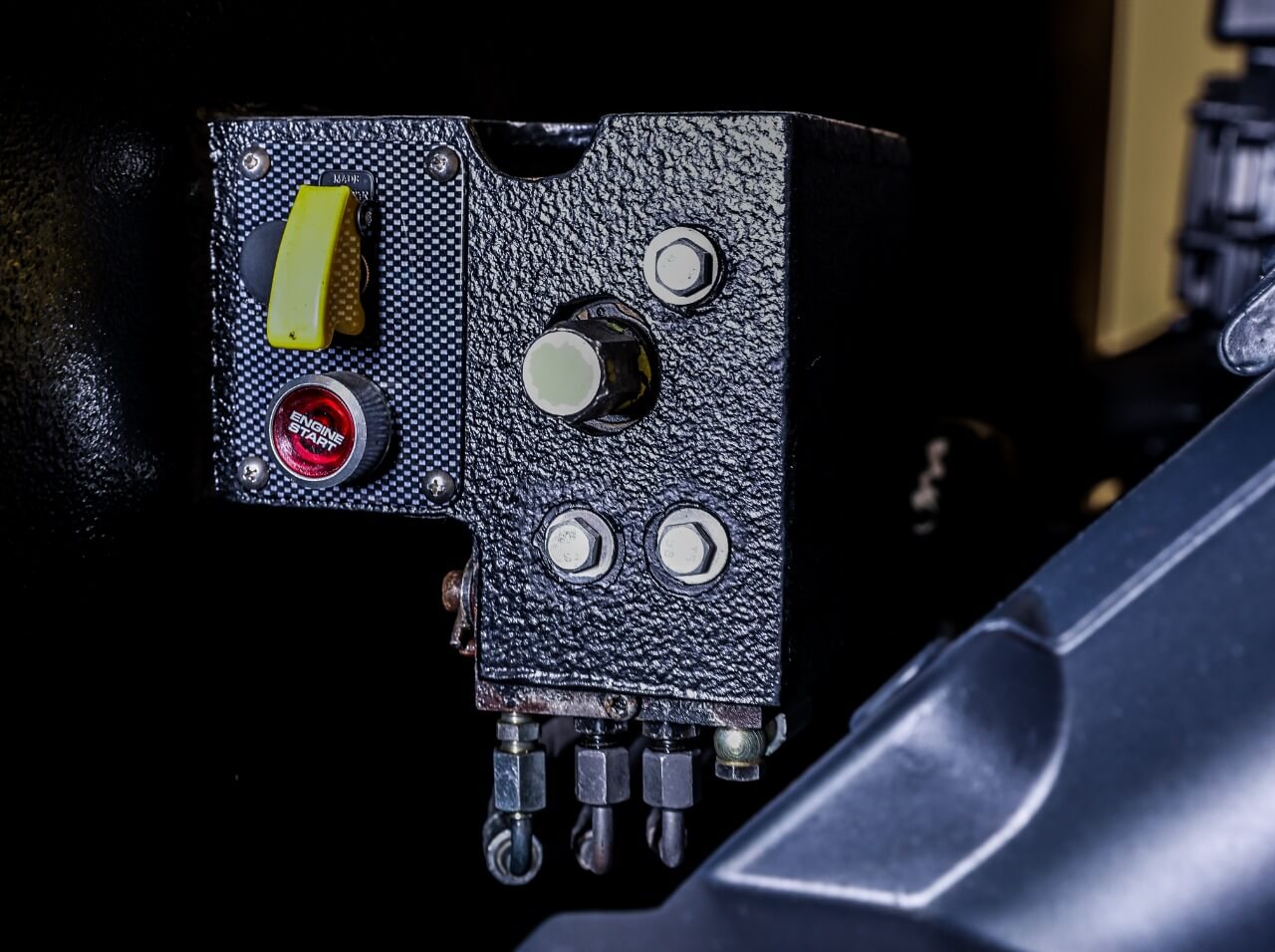 Central Bank CIT engine start stop control detail