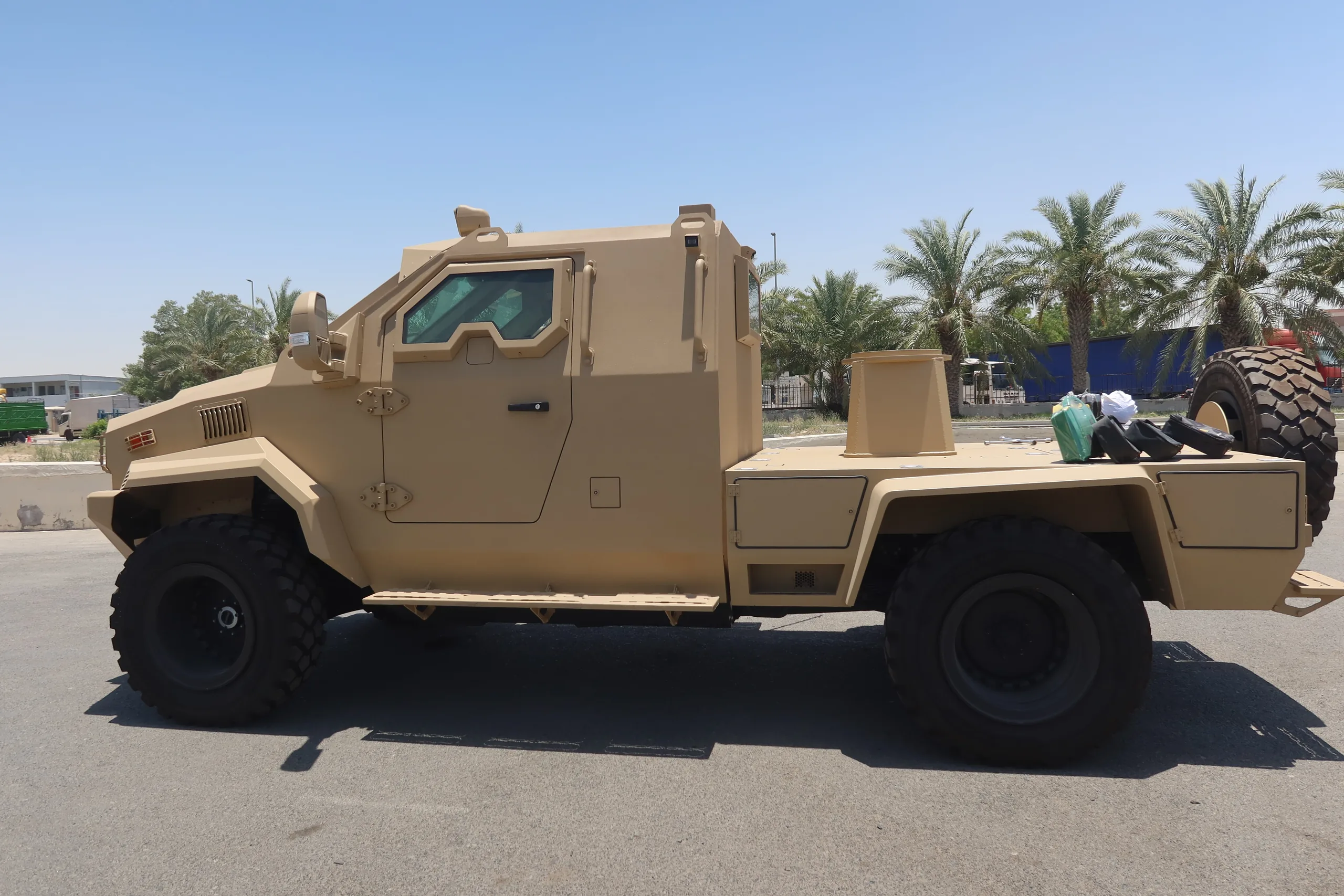 Ford F350 6.7L Diesel APC IGG blindé, vue extérieure complète du véhicule