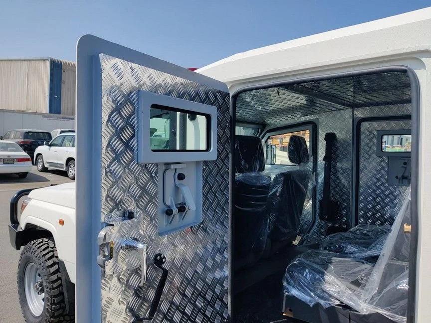 Toyota Land Cruiser 79 CIT Escort armored cash-in-transit vehicle photo 15
