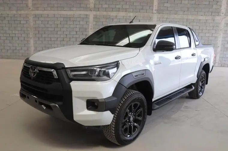 hilux2.webp